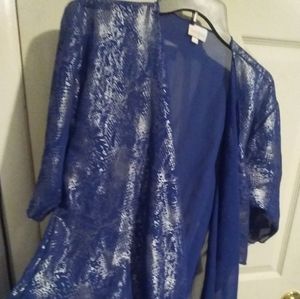 LulaRoe blue silver snakeskin Shirley medium